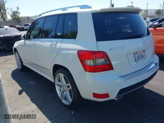 2012 Mercedes-Benz GLK-Class GLK 350 with VIN WDCGG5GB3CF830806, listed as a IAAI auction lot 41992892 with 83,248 mi miles. Bid and sale history available at carsss.com. Image 3.