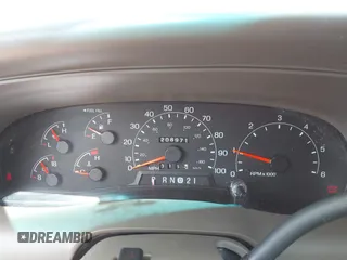 2001 Ford Excursion Limited z VIN 1FMNU43S61EA18890, wystawiony jako IAAI lot #42536943 z przebiegiem 208 971 mil mil oraz . Historia ofert i sprzedaży dostępna na DreamBid. Obrazek 7.