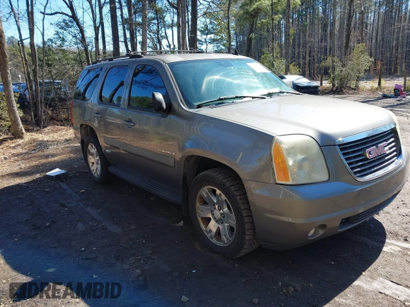2007 GMC Yukon SLT with VIN 1GKFC13047J120430, listed as a IAAI auction lot 41659513 with 260,289 mi miles. Bid and sale history available at carsss.com. Image 1.