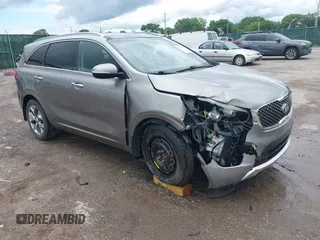 2017 Kia Sorento SXL z VIN 5XYPK4A59HG253995, wystawiony jako IAAI lot #42367134 z przebiegiem 118 084 mil mil oraz . Historia ofert i sprzedaży dostępna na DreamBid. Obrazek 1.