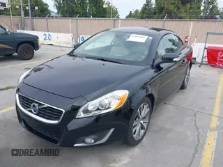 2013 Volvo C70 T5 with VIN YV1672MC3DJ142956, listed as a IAAI auction lot 42819801 with 80,913 mi miles and . Bid and sale history available at DreamBid. Image 6.