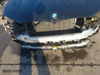 2019 BMW 5 Series 530e iPerformance with VIN WBAJA9C56KB398686, listed as a IAAI auction lot 41507090 with 64,395 mi miles. Bid and sale history available at carsss.com. Image 6.