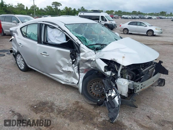 2016 Nissan Versa SV with VIN 3N1CN7AP8GL858996, listed as a IAAI auction lot 42435343 with 124,549 mi miles and . Bid and sale history available at DreamBid. Image 1.