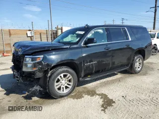 2020 Chevrolet Suburban LT z VIN 1GNSCHKCXLR111720, wystawiony jako Copart lot #50627075 z przebiegiem 186 779 mil mil oraz Szkoda całkowita • Salvage title. Historia ofert i sprzedaży dostępna na DreamBid. Obrazek 1.