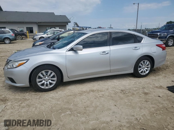 2017 Nissan Altima SR z VIN 1N4AL3AP1HN303995, wystawiony jako Copart lot #56240495 z przebiegiem 183 186 mil mil oraz Szkoda całkowita • Salvage title. Historia ofert i sprzedaży dostępna na DreamBid. Obrazek 1.
