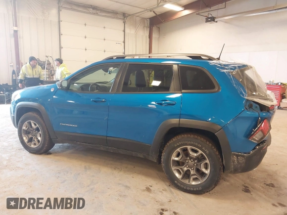 2019 Jeep Cherokee Trailhawk with VIN 1C4PJMBX4KD389637, listed as a IAAI auction lot 41740750 with 46,695 mi miles and . Bid and sale history available at DreamBid. Image 14.