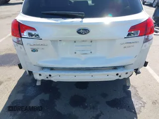 2014 Subaru Outback Limited with VIN 4S4BRDLC5E2273003, listed as a IAAI auction lot 42493357 with 179,917 mi miles and . Bid and sale history available at DreamBid. Image 6.