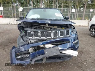 2018 Jeep Compass Sport with VIN 3C4NJCAB3JT411580, listed as a IAAI auction lot 42300505 with Not provided miles and . Bid and sale history available at DreamBid. Image 12.