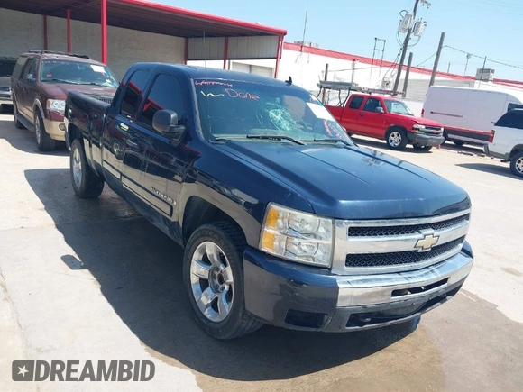 2007 Chevrolet Silverado 1500 LT w/1LT with VIN 2GCEC19C871678672, listed as a IAAI auction lot 41855644 with 184,008 mi miles. Bid and sale history available at carsss.com. Image 1.