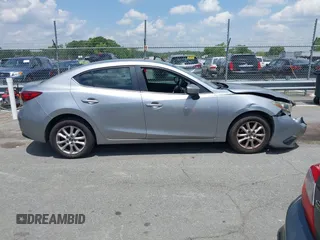2016 Mazda 3 i Sport z VIN JM1BM1U78G1311190, wystawiony jako IAAI lot #42277252 z przebiegiem 237 392 mil mil oraz . Historia ofert i sprzedaży dostępna na DreamBid. Obrazek 13.