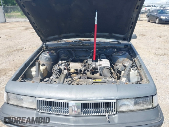 1989 Oldsmobile Cutlass Ciera with VIN 2G3AJ51NXK2439345, listed as a IAAI auction lot 42128301 with 241,434 mi miles and . Bid and sale history available at DreamBid. Image 10.