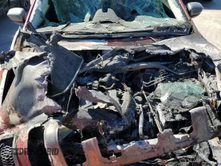 2016 Jeep Cherokee Trailhawk z VIN 1C4PJMBS0GW306317, wystawiony jako Copart lot #50572995 z przebiegiem Nie podano mil oraz Nie do naprawy • Non repairable. Historia ofert i sprzedaży dostępna na DreamBid. Obrazek 12.