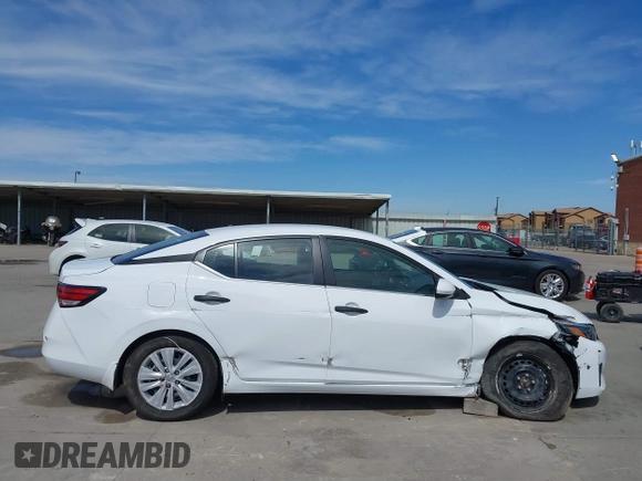 2025 Nissan Sentra S with VIN 3N1AB8BV5SY206433, listed as a IAAI auction lot 41790895 with 952 mi miles and . Bid and sale history available at DreamBid. Image 13.