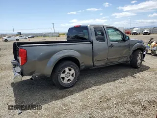2007 Nissan Frontier SE z VIN 1N6AD06U77C418922, wystawiony jako Copart lot #56603015 z przebiegiem 354 484 mil mil oraz Szkoda całkowita • Salvage title. Historia ofert i sprzedaży dostępna na DreamBid. Obrazek 3.