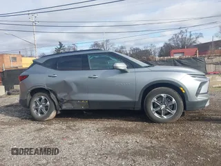 2024 Chevrolet Blazer LT с VIN 3GNKBCR49RS244768, выставлен на аукционе IAAI как лот 41911870 с пробегом 11 616 миль миль и . История ставок и продаж доступна на DreamBid. Изображение 13.