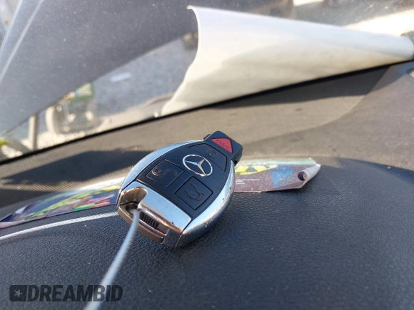 2008 Mercedes-Benz C 300 Sport with VIN WDDGF81X98F085202, listed as a IAAI auction lot 42334642 with 202,724 mi miles and . Bid and sale history available at DreamBid. Image 11.