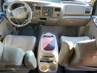 2003 Ford Excursion Limited z VIN 1FMSU43P13EC70760, wystawiony jako Copart lot #86877894 z przebiegiem 311 258 mil mil oraz Szkoda całkowita • Salvage title. Historia ofert i sprzedaży dostępna na DreamBid. Obrazek 8.