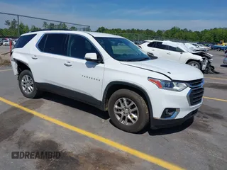 2019 Chevrolet Traverse LT z VIN 1GNERHKW2KJ305953, wystawiony jako IAAI lot #42064913 z przebiegiem 104 200 mil mil oraz . Historia ofert i sprzedaży dostępna na DreamBid. Obrazek 1.