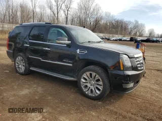 2012 Cadillac Escalade Luxury z VIN 1GYS4BEF4CR263477, wystawiony jako Copart lot #49687585 z przebiegiem 242 718 mil mil oraz Czysty tytuł • Clean title. Historia ofert i sprzedaży dostępna na DreamBid. Obrazek 4.