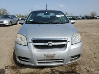 2010 Chevrolet Aveo 1LT z VIN KL1TD5DE3AB122966, wystawiony jako Copart lot #54214875 z przebiegiem 48 898 mil mil oraz Szkoda całkowita • Salvage title. Historia ofert i sprzedaży dostępna na DreamBid. Obrazek 5.
