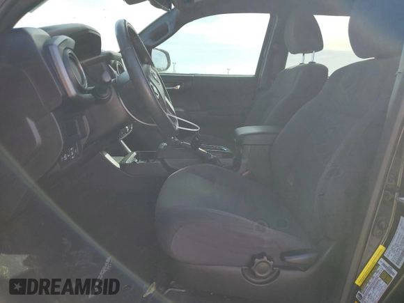 2018 Toyota Tacoma SR5 with VIN 5TFAZ5CN8JX061295, listed as a Copart auction lot 49313485 with 42,825 mi miles and Clean Title. Bid and sale history available at DreamBid. Image 7.