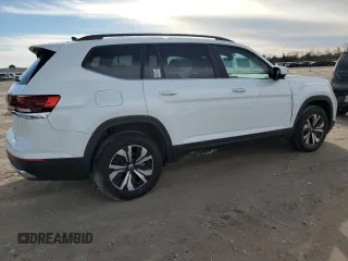 2024 Volkswagen Atlas SE with VIN 1V2DR2CA1RC533959, listed as a Copart auction lot 86839684 with 5,733 mi miles and Salvage title. Bid and sale history available at DreamBid. Image 3.