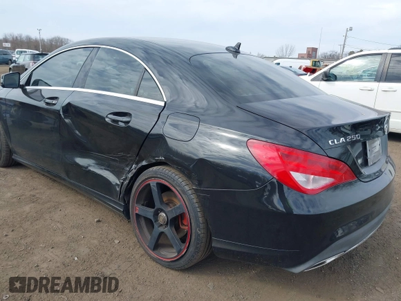 2018 Mercedes-Benz CLA 250 z VIN WDDSJ4GB8JN605978, wystawiony jako IAAI lot #41664999 z przebiegiem 59 527 mil mil oraz . Historia ofert i sprzedaży dostępna na DreamBid. Obrazek 17.