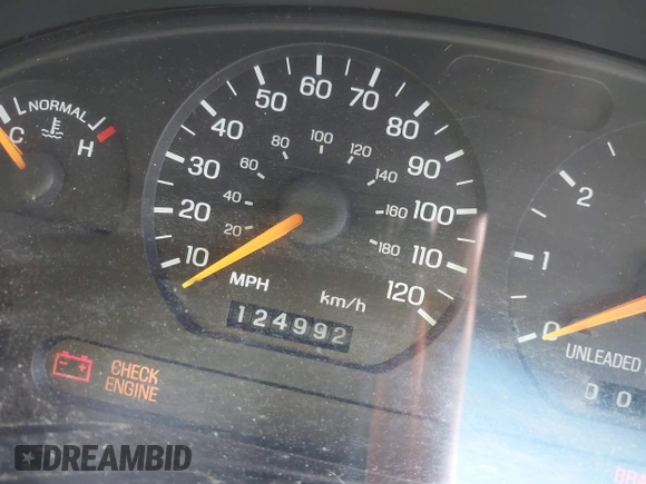1997 Ford Mustang with VIN 1FALP4043VF158166, listed as a IAAI auction lot 39369761 with 124,992 mi miles. Bid and sale history available at carsss.com. Image 7.