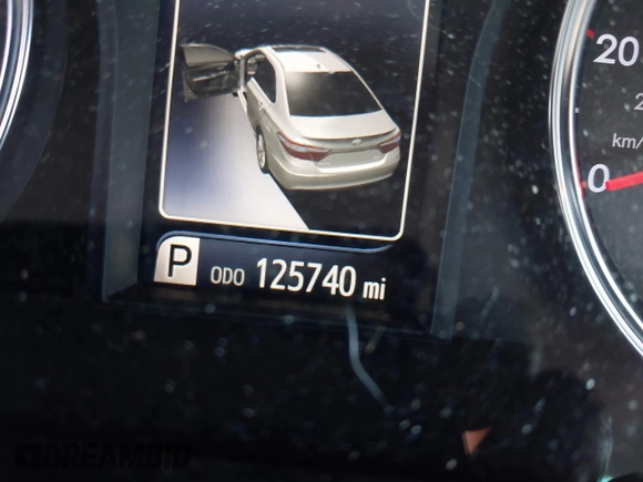 2017 Toyota Camry XLE z VIN 4T1BF1FK6HU411103, wystawiony jako IAAI lot #42233170 z przebiegiem 125 740 mil mil oraz . Historia ofert i sprzedaży dostępna na DreamBid. Obrazek 15.