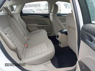 2020 Ford Fusion SE z VIN 3FA6P0LU2LR253612, wystawiony jako IAAI lot #41798850 z przebiegiem 58 219 mil mil oraz . Historia ofert i sprzedaży dostępna na DreamBid. Obrazek 8.