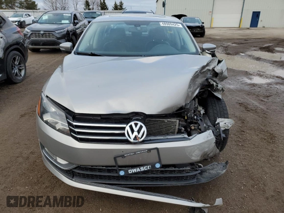 2013 Volkswagen Passat SEL Premium with VIN 1VWCH7A36DC118918, listed as a Copart auction lot 48909425 with 239,213 mi miles and Salvage Title. Bid and sale history available at carsss.com. Image 5.