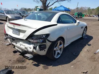2012 Mercedes-Benz SLK 350 z VIN WDDPK5HA2CF040431, wystawiony jako IAAI lot #42066002 z przebiegiem 98 016 mil mil oraz . Historia ofert i sprzedaży dostępna na DreamBid. Obrazek 4.