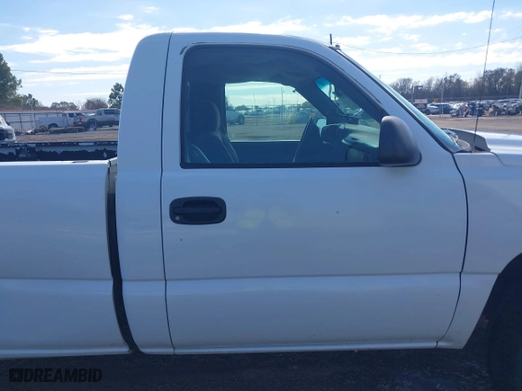 2006 Chevrolet Silverado 1500 Work Truck with VIN 1GCEC14V16E144581, listed as a IAAI auction lot 41368021 with 268,321 mi miles. Bid and sale history available at carsss.com. Image 13.