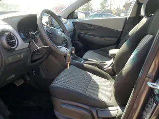 2020 Hyundai Kona SE with VIN KM8K1CAA8LU516985, listed as a Copart auction lot 48658125 with 35,107 mi miles and Salvage Title. Bid and sale history available at carsss.com. Image 7.
