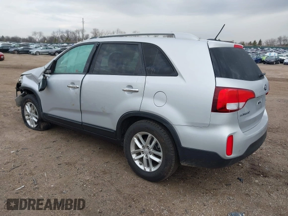 2015 Kia Sorento LX with VIN 5XYKT4A77FG621662, listed as a IAAI auction lot 41883976 with 62,540 mi miles. Bid and sale history available at carsss.com. Image 3.