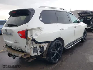 2017 Nissan Pathfinder S with VIN 5N1DR2MM6HC660212, listed as a IAAI auction lot 41905628 with 123,669 mi miles. Bid and sale history available at carsss.com. Image 4.
