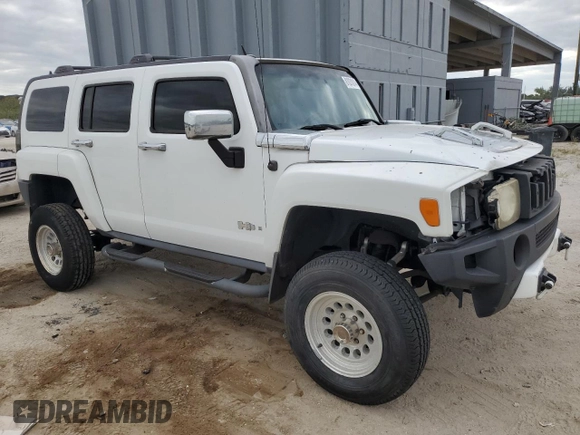 2006 Hummer H3 with VIN 5GTDN136968113134, listed as a Copart auction lot 81031014 with 144,386 mi miles and Salvage Title. Bid and sale history available at carsss.com. Image 4.