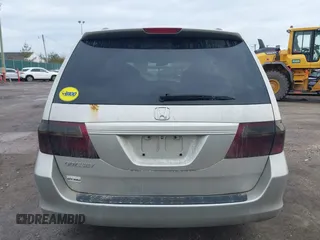 2006 Honda Odyssey EX-L z VIN 5FNRL38766B018014, wystawiony jako IAAI lot #41497144 z przebiegiem 230 225 mil mil oraz . Historia ofert i sprzedaży dostępna na DreamBid. Obrazek 16.