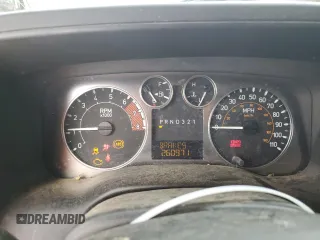 2006 Hummer H3 with VIN 5GTDN136868106899, listed as a Copart auction lot 79800944 with 260,971 mi miles and Salvage Title. Bid and sale history available at carsss.com. Image 9.