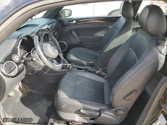 2012 Volkswagen Beetle 2.5L w/Sun/Sound/Nav PZEV with VIN 3VWHP7ATXCM647942, listed as a Copart auction lot 89161045 with 91,532 mi miles and Salvage Title. Bid and sale history available at carsss.com. Image 7.