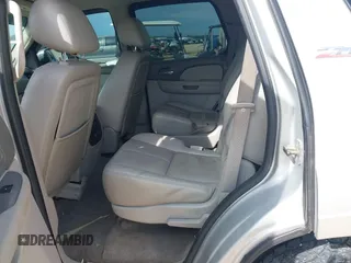 2011 Chevrolet Tahoe LT with VIN 1GNSCBE08BR369781, listed as a IAAI auction lot 42207208 with 162,038 mi miles and . Bid and sale history available at DreamBid. Image 8.