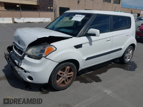 2010 Kia Soul + with VIN KNDJT2A21A7128666, listed as a IAAI auction lot 42019160 with 113,198 mi miles. Bid and sale history available at carsss.com. Image 17.