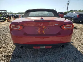 2019 FIAT 124 Spider Lusso z VIN JC1NFAEKXK0143574, wystawiony jako Copart lot #53062155 z przebiegiem 45 633 mil mil oraz Szkoda całkowita • Salvage title. Historia ofert i sprzedaży dostępna na DreamBid. Obrazek 6.