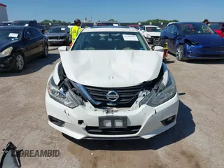 2016 Nissan Altima SR with VIN 1N4AL3AP1GC218973, listed as a IAAI auction lot 42080482 with 169,869 mi miles and . Bid and sale history available at carsss.com. Image 12.