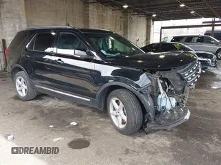 2017 Ford Explorer XLT z VIN 1FM5K8D82HGC79254, wystawiony jako IAAI lot #41958610 z przebiegiem Nie podano mil oraz . Historia ofert i sprzedaży dostępna na DreamBid. Obrazek 1.