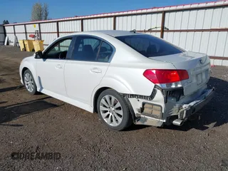 2011 Subaru Legacy 2.5i Ltd Pwr Moon with VIN 4S3BMCK6XB3211398, listed as a IAAI auction lot 42023844 with 173,447 mi miles. Bid and sale history available at carsss.com. Image 3.