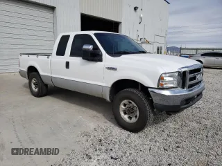 2003 Ford Super Duty F-250 XL with VIN 1FTNX21P23ED47832, listed as a Copart auction lot 47049375 with 291,015 mi miles and Salvage Title. Bid and sale history available at carsss.com. Image 4.