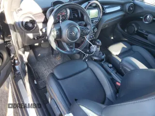 2019 MINI Convertible Cooper S с VIN WMWWG9C57K3E40624, выставлен на аукционе Copart как лот 83236894 с пробегом 44 900 миль миль и Списание • Salvage title. История ставок и продаж доступна на DreamBid. Изображение 8.