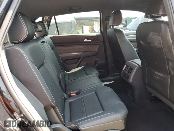 2023 Volkswagen Atlas SE z VIN 1V2LC2CA7PC225270, wystawiony jako Copart lot #67971784 z przebiegiem 21 963 mil mil oraz Szkoda całkowita • Salvage title. Historia ofert i sprzedaży dostępna na DreamBid. Obrazek 11.