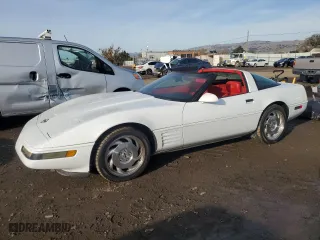 1993 Chevrolet Corvette with VIN 1G1YY23P0P5114800, listed as a Copart auction lot 85556704 with 158,011 mi miles and Clean Title. Bid and sale history available at carsss.com. Image 1.
